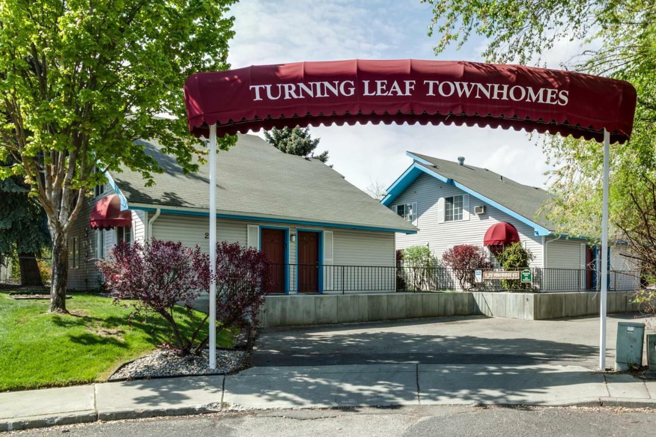 Turning Leaf Townhome Suites Fairwood Екстериор снимка