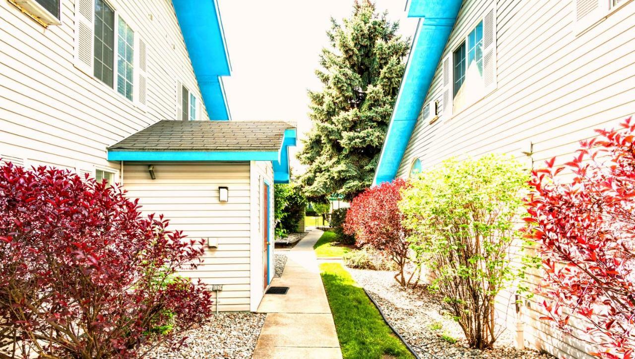 Turning Leaf Townhome Suites Fairwood Екстериор снимка